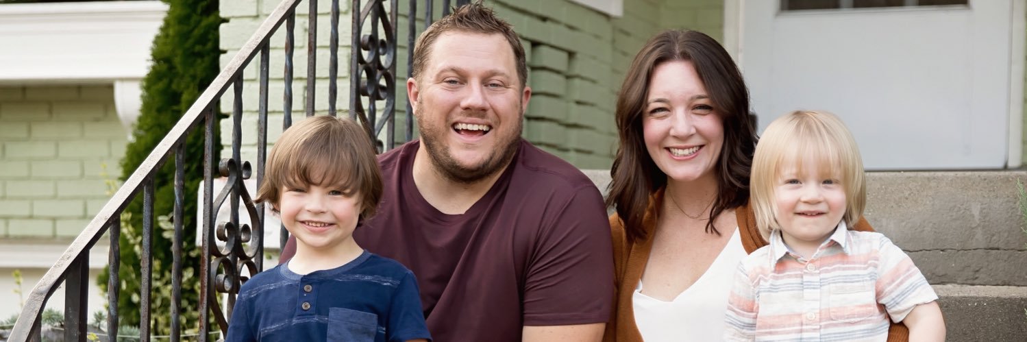 tarynlattarulo's profile banner image