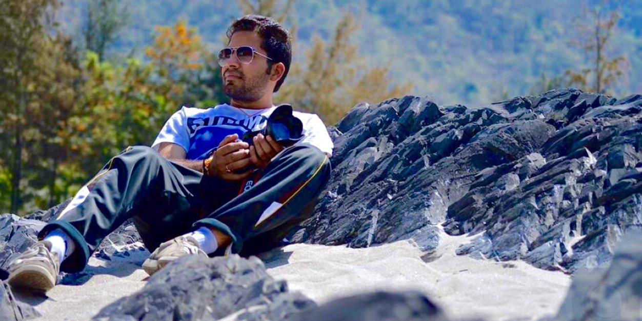 abhi1703's profile banner image