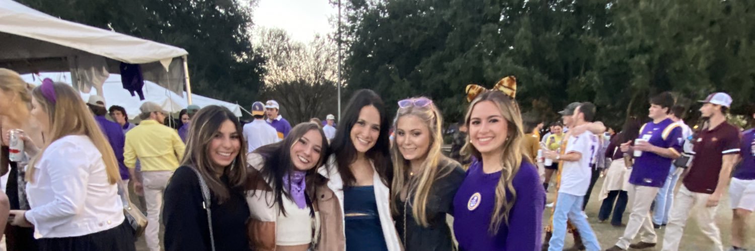 vrileyvv's profile banner image