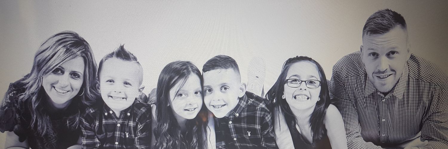 leanne182's profile banner image