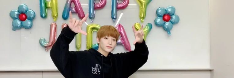 jungmobom_'s profile banner image