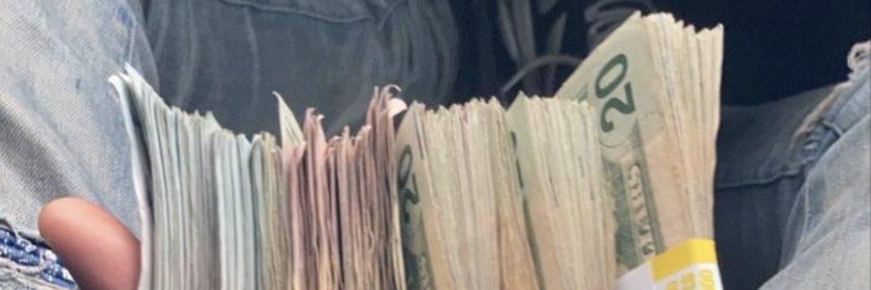 1LastGlo's profile banner image
