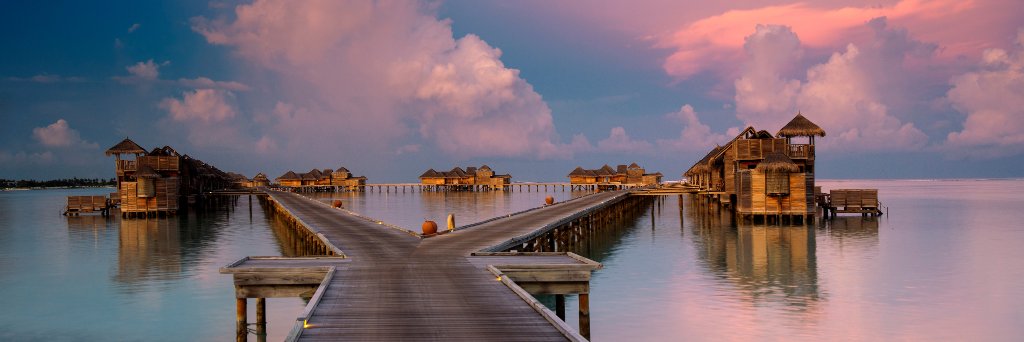 Only ExclusiveTravel banner