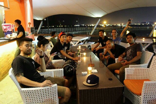 ezadeandera's profile banner image