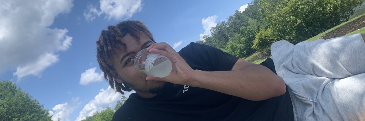 yourhydrator_'s profile banner image