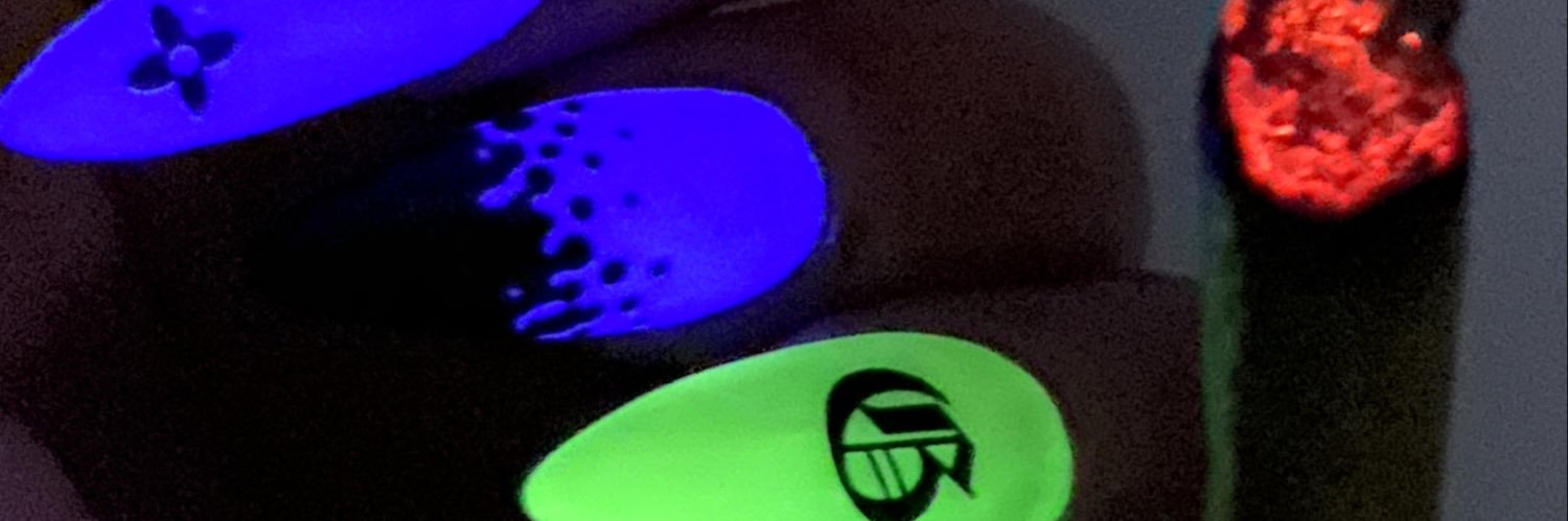 Glossynails's profile banner image