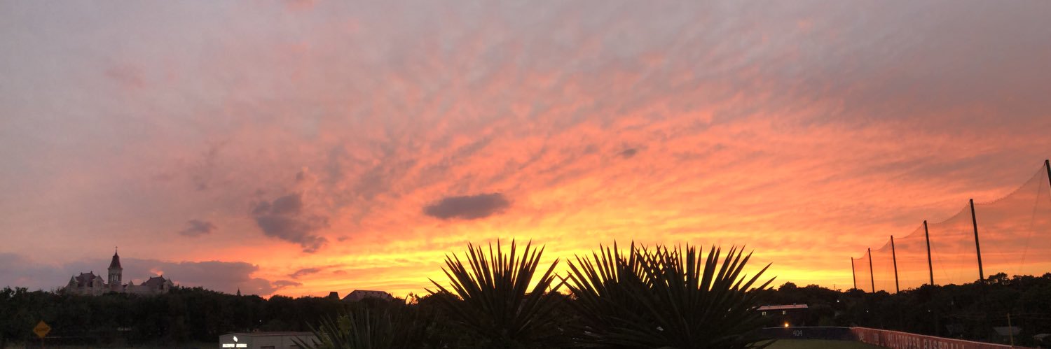 Kelly Hope 🌎 banner