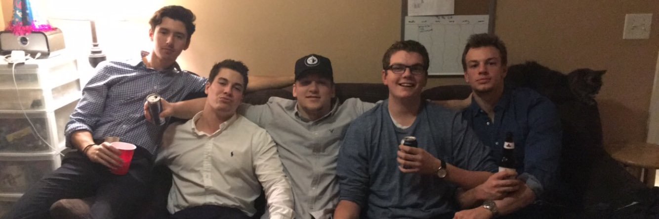 b_lynn17's profile banner image