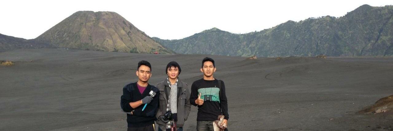 RiskaArismawan's profile banner image
