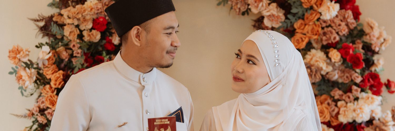 intanshrr's profile banner image
