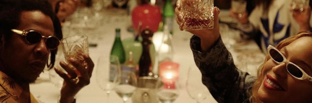 yooosimone's profile banner image