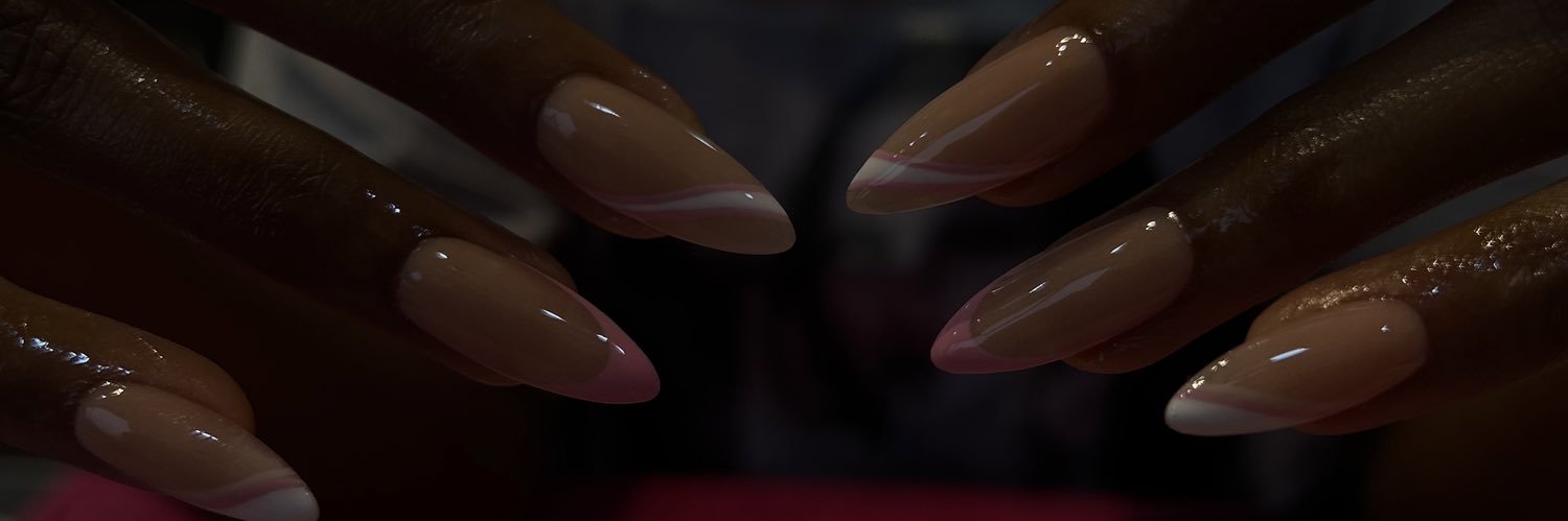B_bee__'s profile banner image