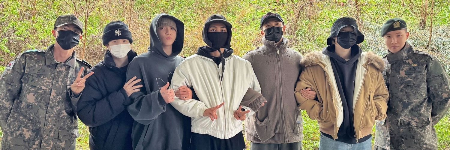 Debbie⁷ 🐾 banner