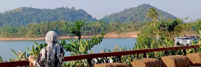 annisadwiocta's profile banner image