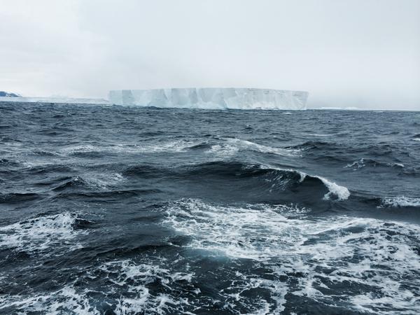 ucoxinmyside's profile banner image