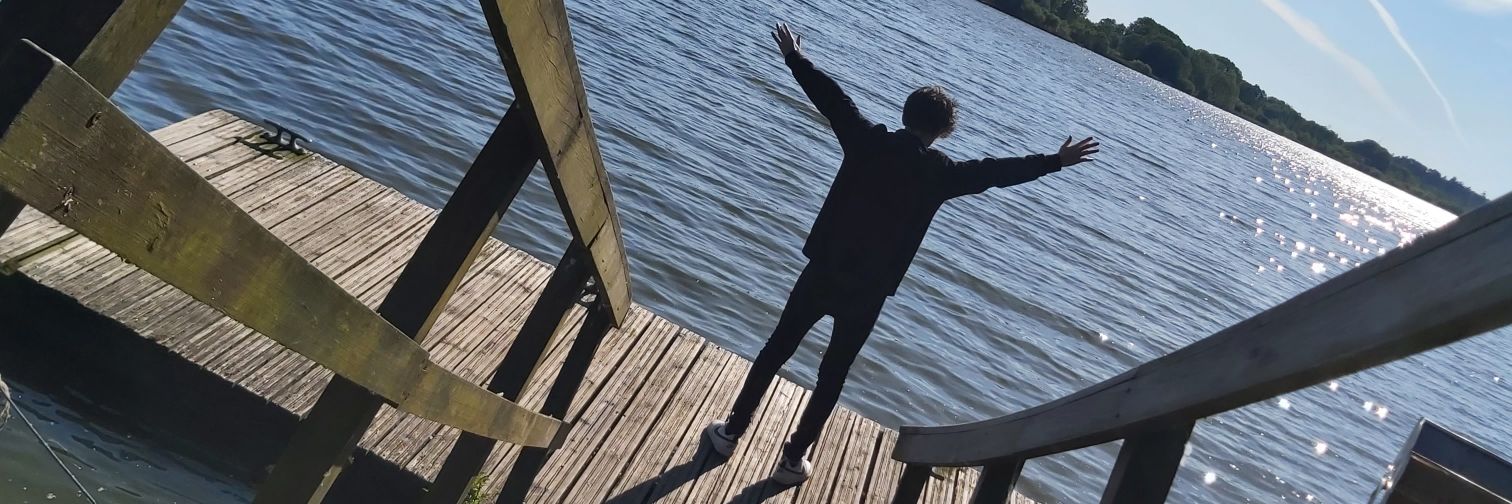 LoginPG's profile banner image