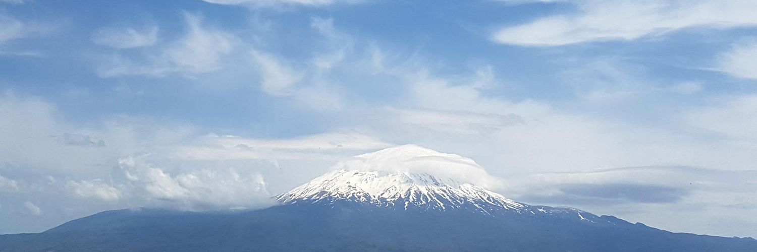 wanjeo's profile banner image