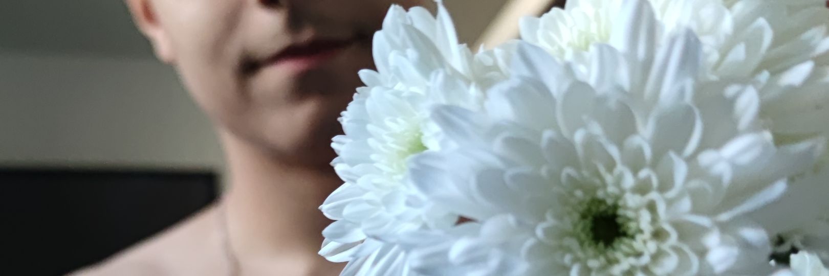 leaveme_lo's profile banner image