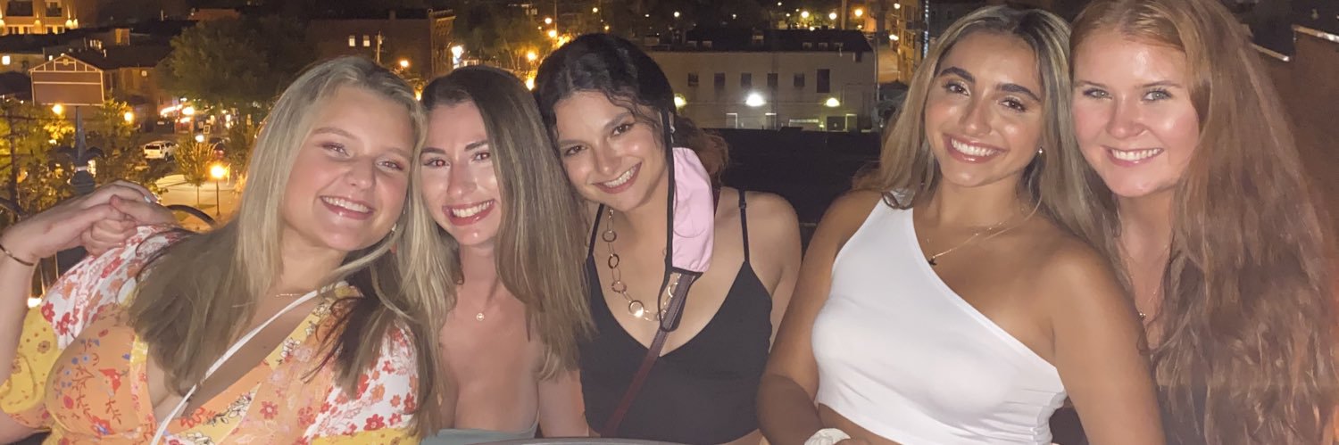 lindssssg's profile banner image