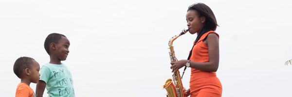 Stella Tush banner