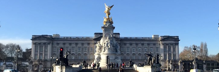 FashnblyLatest's profile banner image