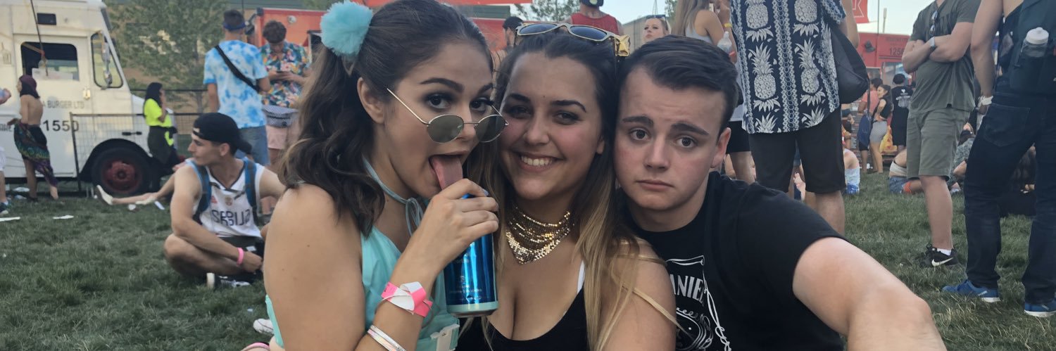 Sampirillo_'s profile banner image