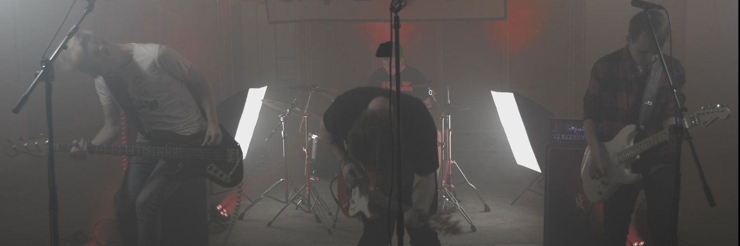 5chm0uz's profile banner image