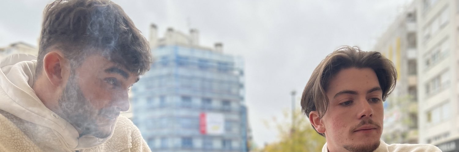 эяяэiч banner
