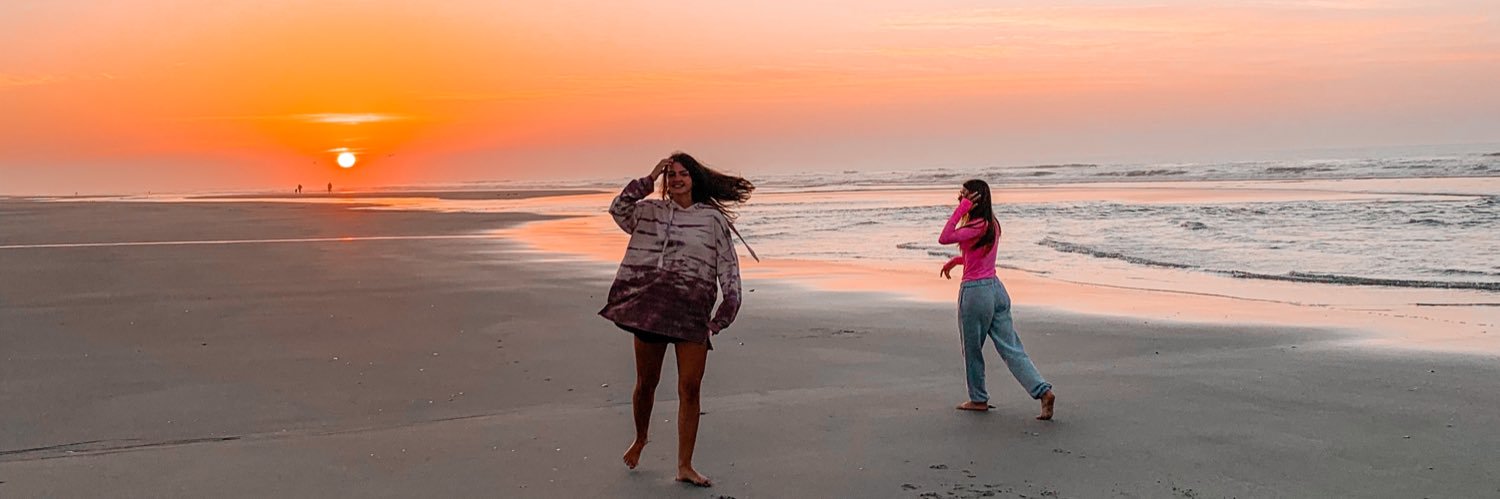 abbyschwartzz's profile banner image