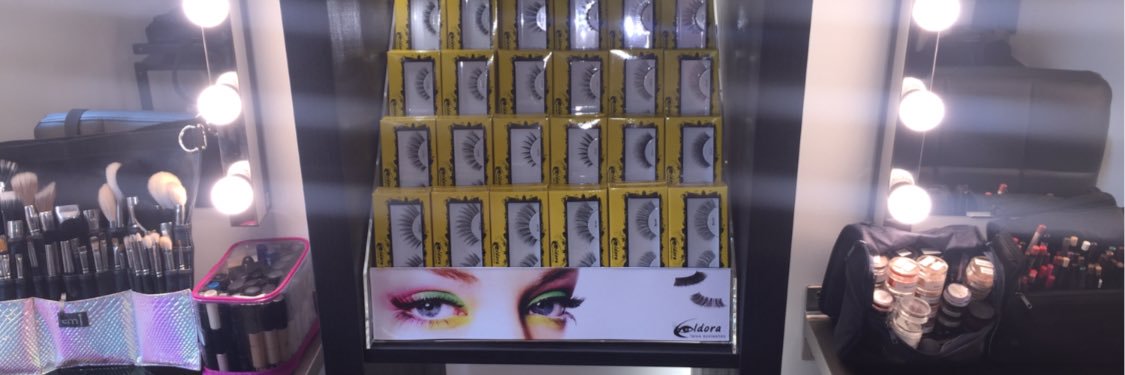 blendmakeuplond's profile banner image