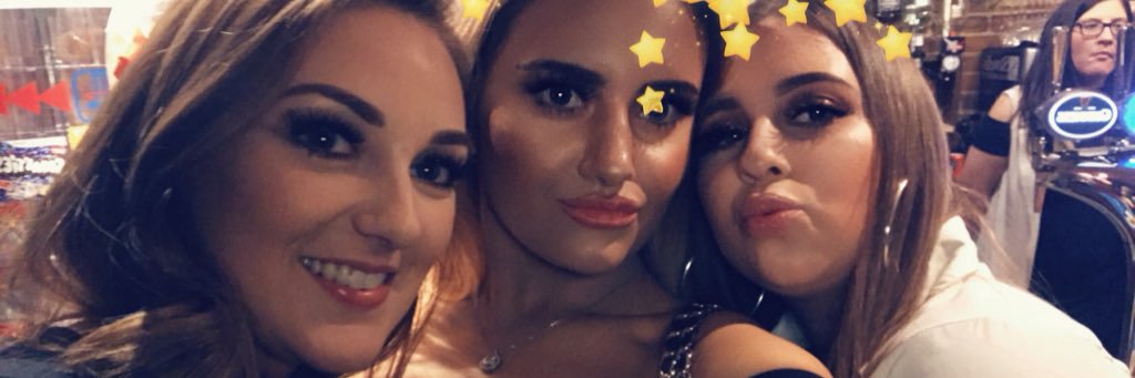 chloewood96's profile banner image