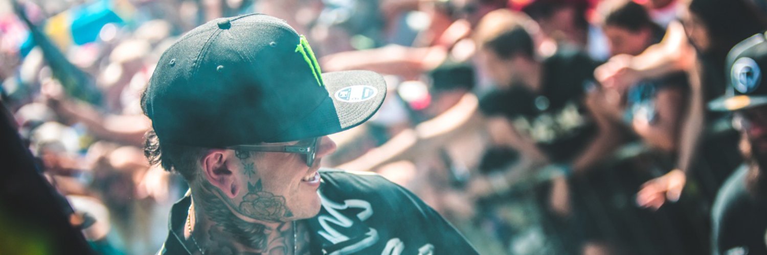 Tai Woffinden banner
