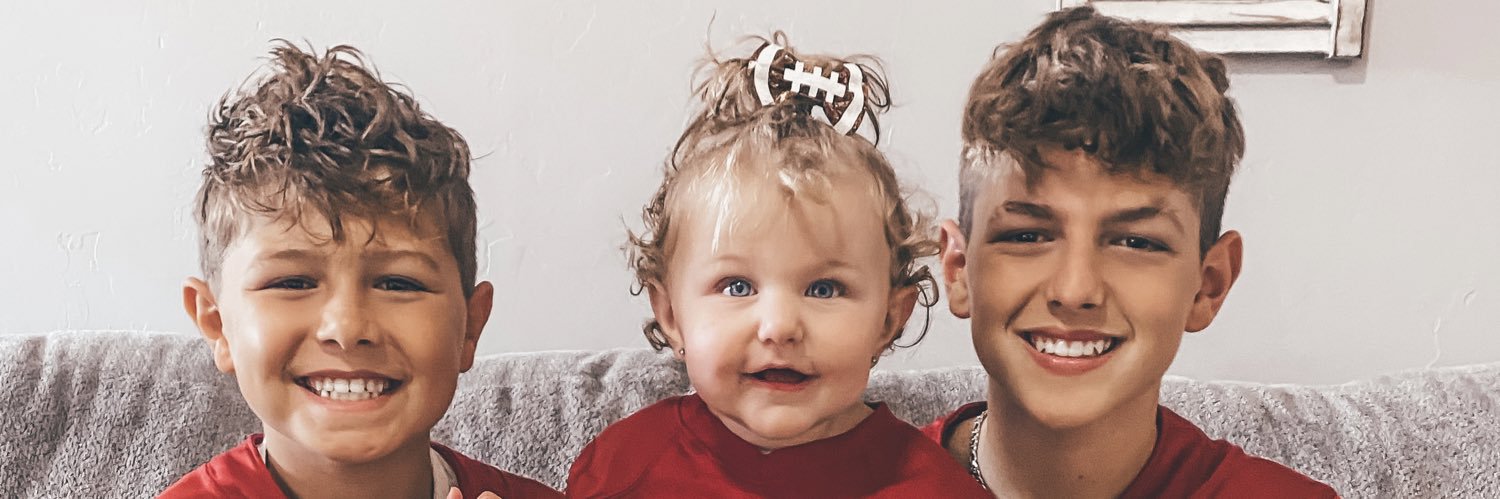 AMYMBO12's profile banner image