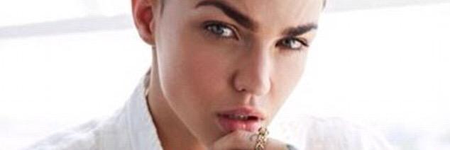 lizziebrown90's profile banner image