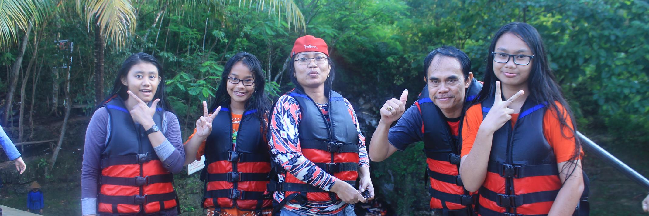arilestari_1012's profile banner image