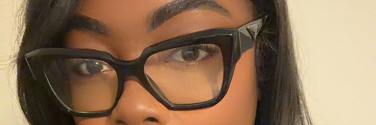 Youbitchesluvme's profile banner image