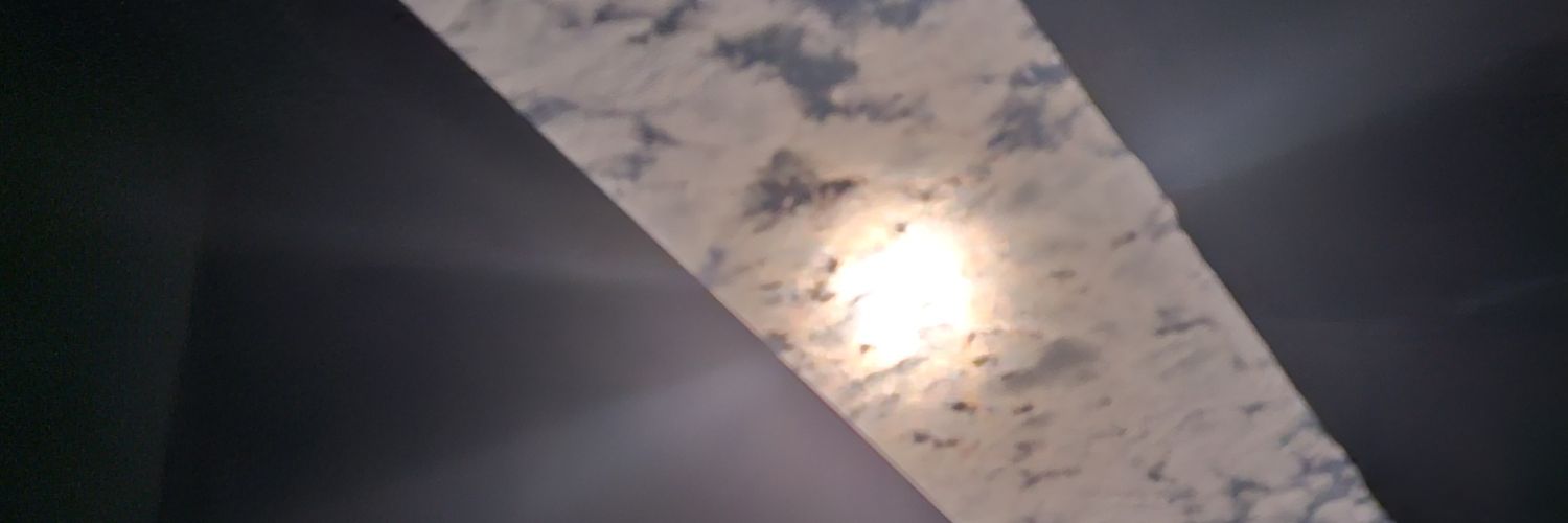 alomedaj's profile banner image