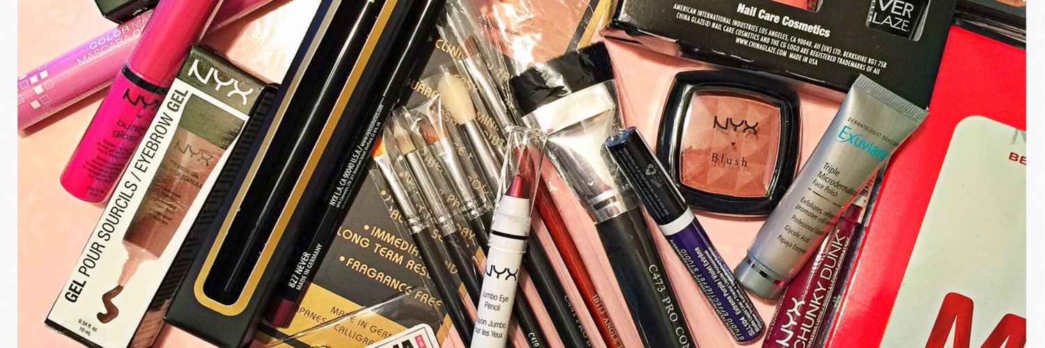 LPmakeup's profile banner image