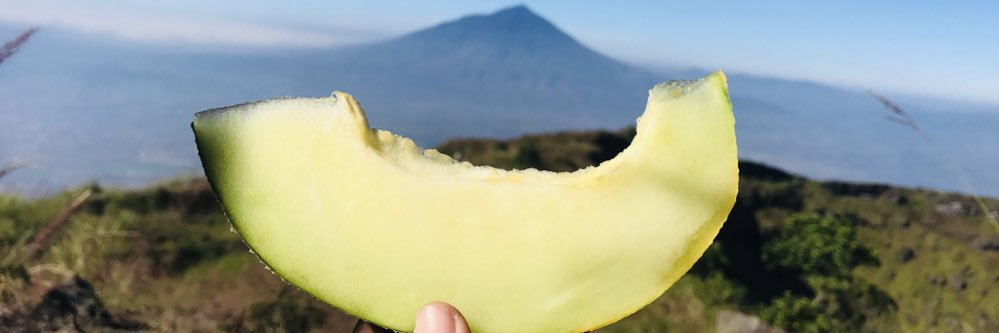 MTHmaytri's profile banner image