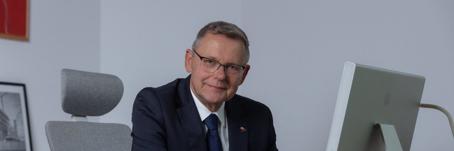 PoselNowak's profile banner image