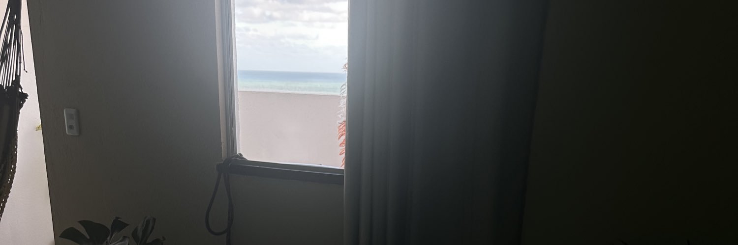 geovanafau's profile banner image
