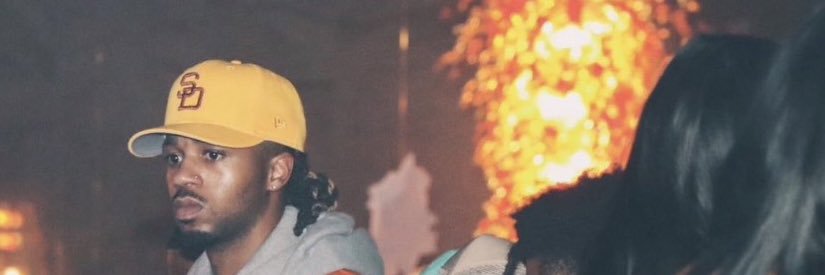 von1uno's profile banner image