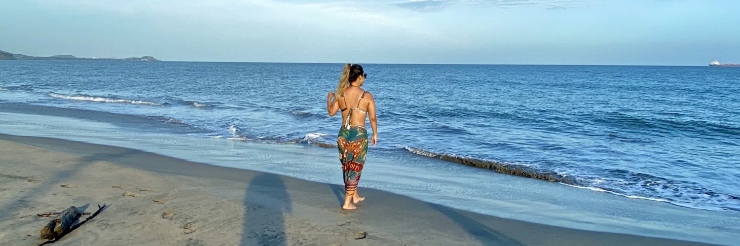 DanielaDiaz92's profile banner image