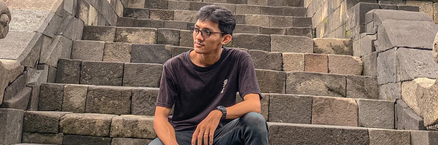 KimSaePon's profile banner image