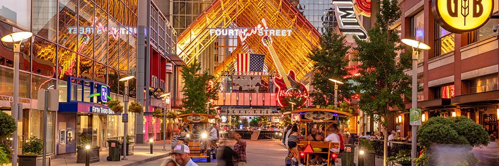Fourth Street Live! banner