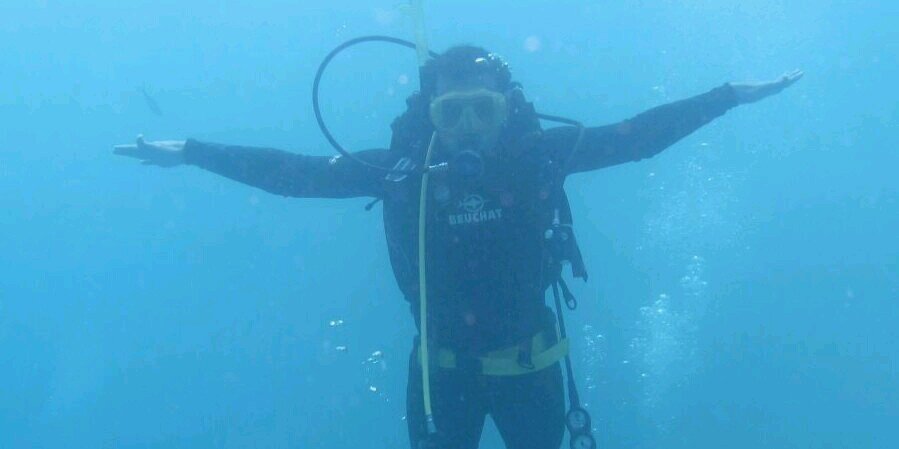 adnanaoad's profile banner image
