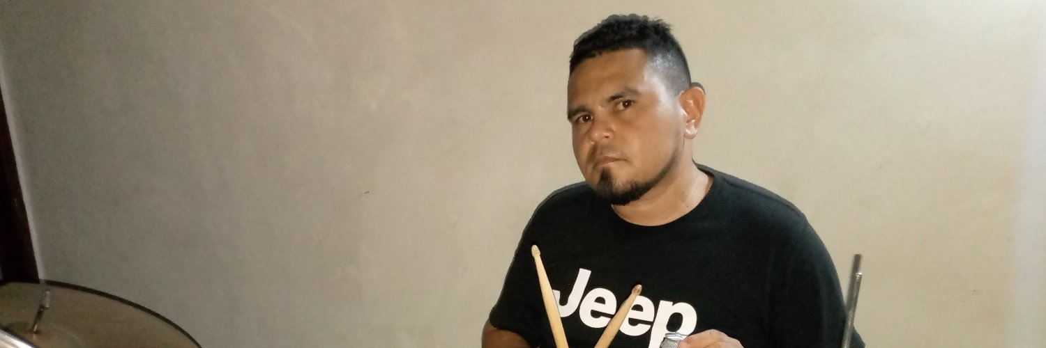NJLOYA's profile banner image