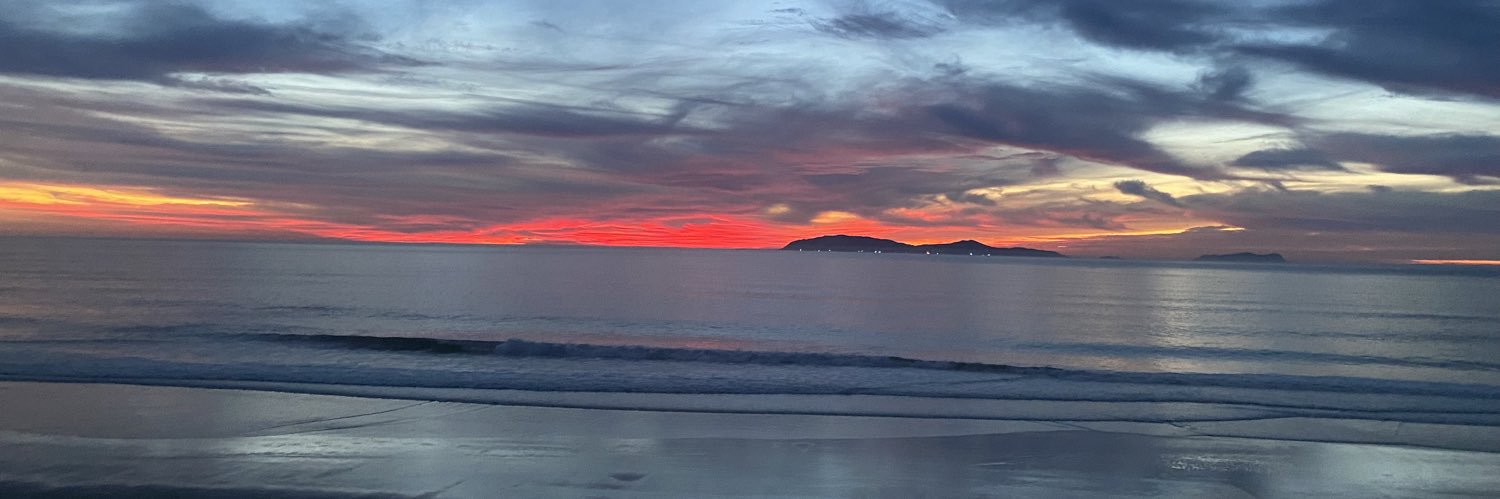 ericktuits's profile banner image
