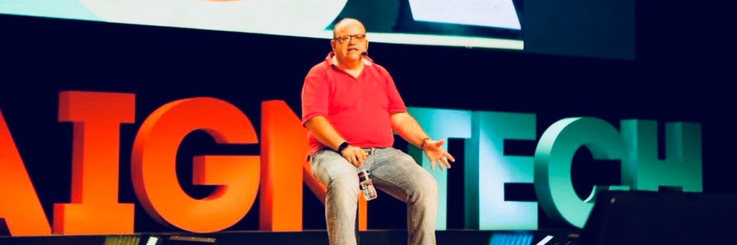 Gustavo Entrala banner