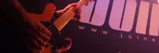 Woody banner